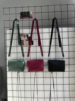 Minimal crossbody